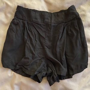 ✨5 for $20✨ Black AEO Shorts
